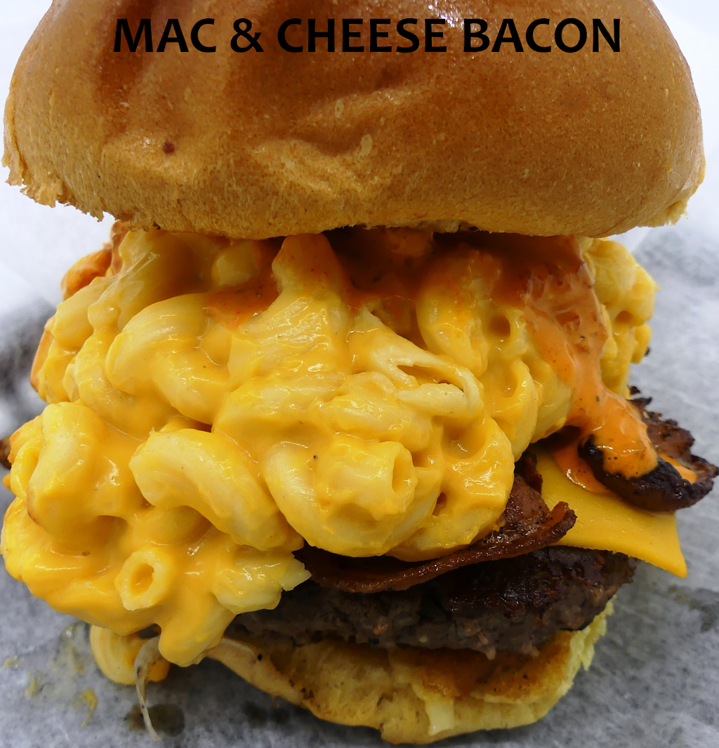 Action Burger | restaurant | 292 Graham Ave, Brooklyn, NY 11211, USA | 7185994376 OR +1 718-599-4376