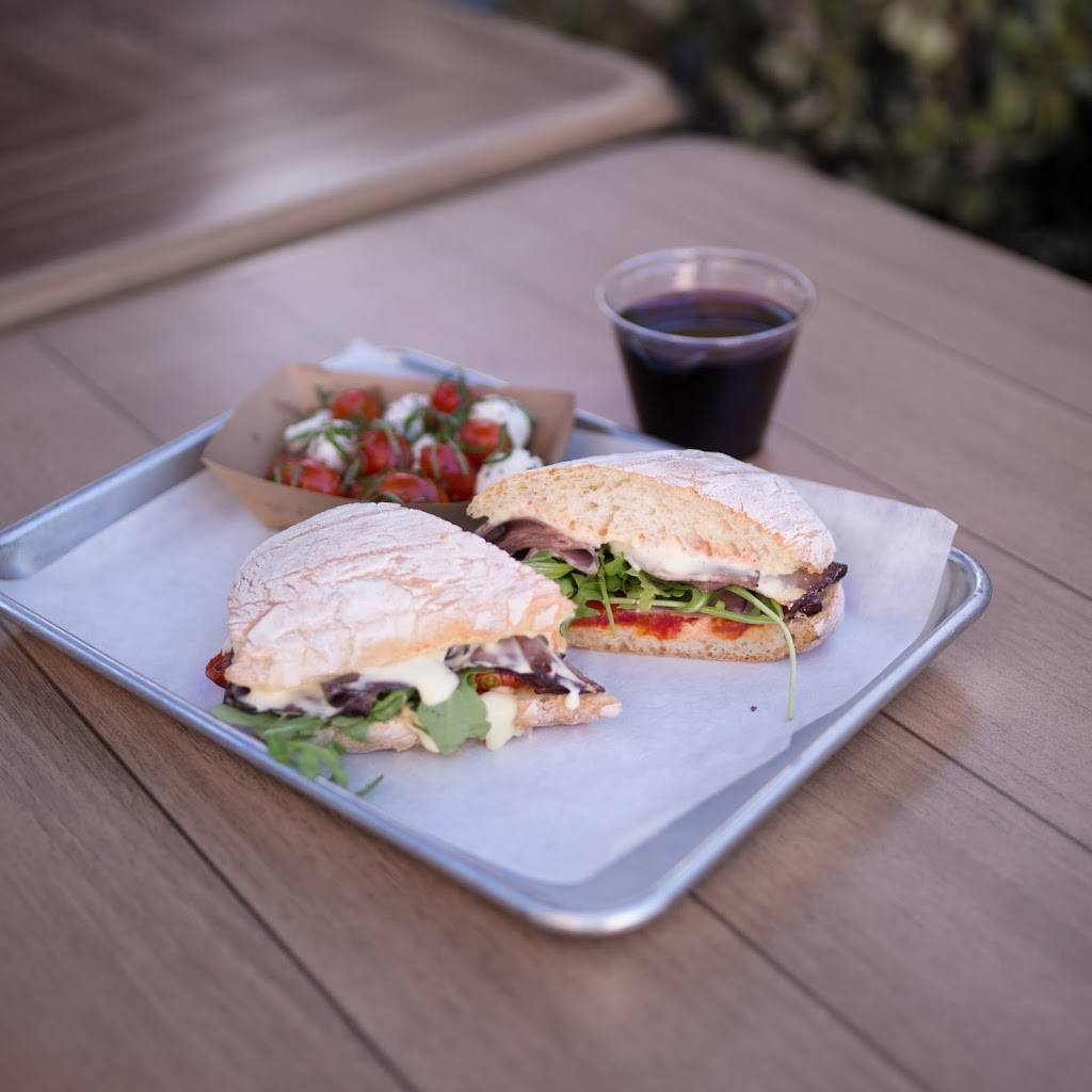 Crossroads Smokehouse & Deli | restaurant | 333 1st St Ste A, Benicia, CA 94510, USA | 7077454453 OR +1 707-745-4453