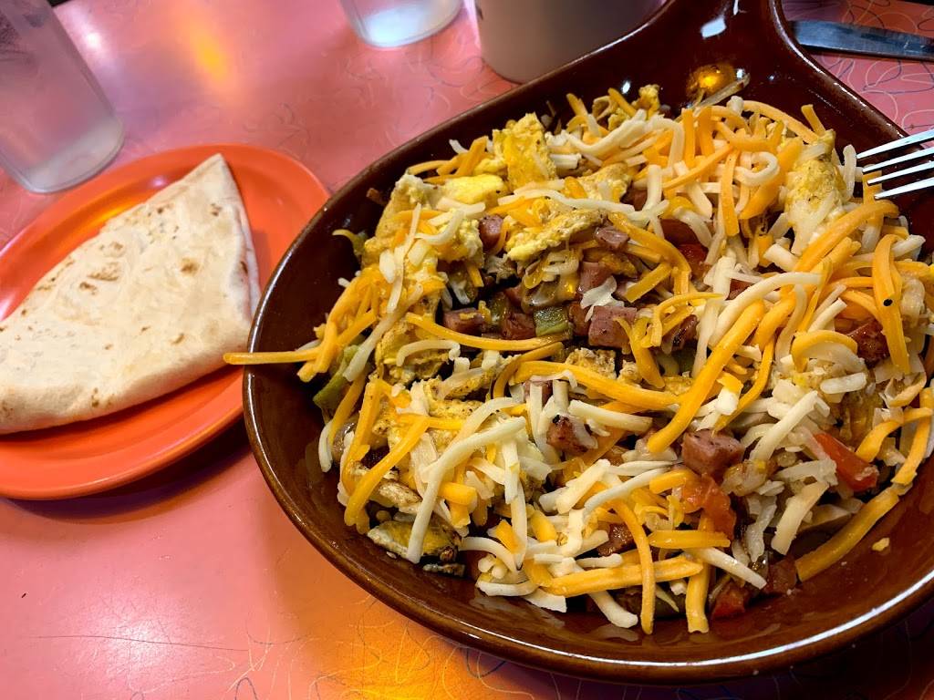 Pennys Diner | restaurant | 2101 Camino Del Llano, Belen, NM 87002, USA | 5058649516 OR +1 505-864-9516