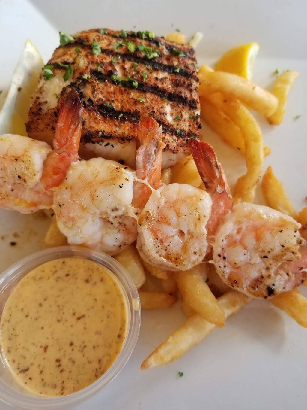 Blue Moon Waterfront Grille | restaurant | 525 Basswood Dr, Nashville, TN 37209, USA | 6153566666 OR +1 615-356-6666