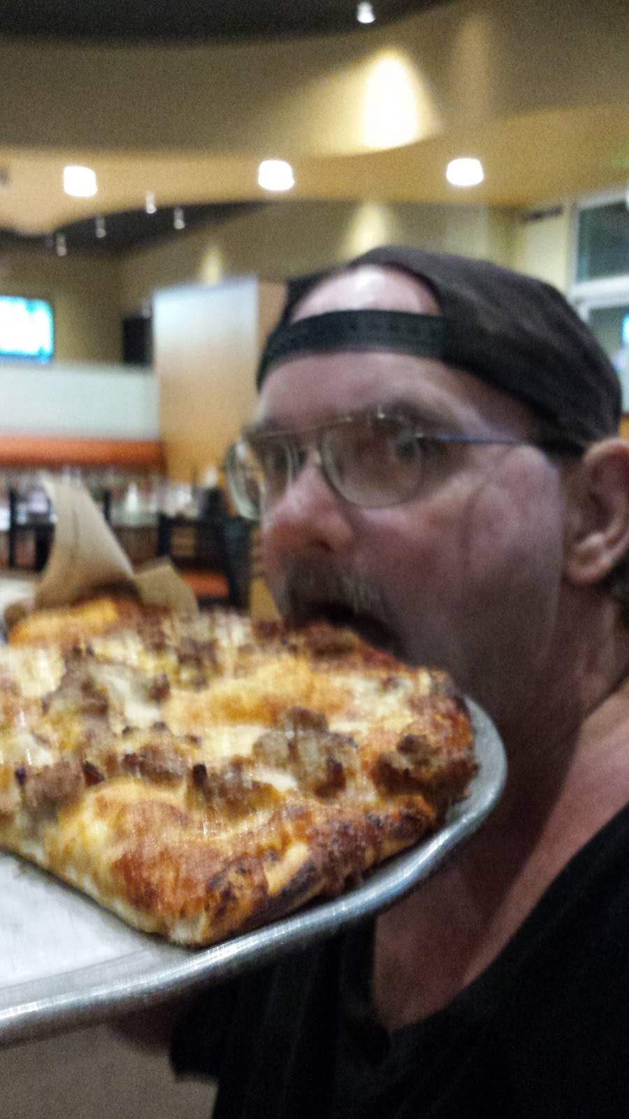 Round Table Pizza | meal delivery | 1728 W Olive Ave, Merced, CA 95348, USA | 2093832999 OR +1 209-383-2999