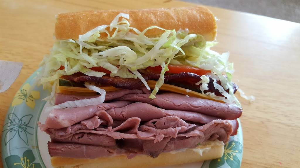 Beach Hut Deli | restaurant | 555 S Auburn St B, Colfax, CA 95713, USA | 5305125081 OR +1 530-512-5081