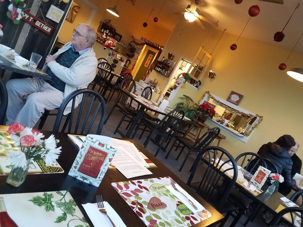 Yellow Curry Cozy Thai | restaurant | 20 N Holladay Dr, Seaside, OR 97138, USA | 5037397272 OR +1 503-739-7272