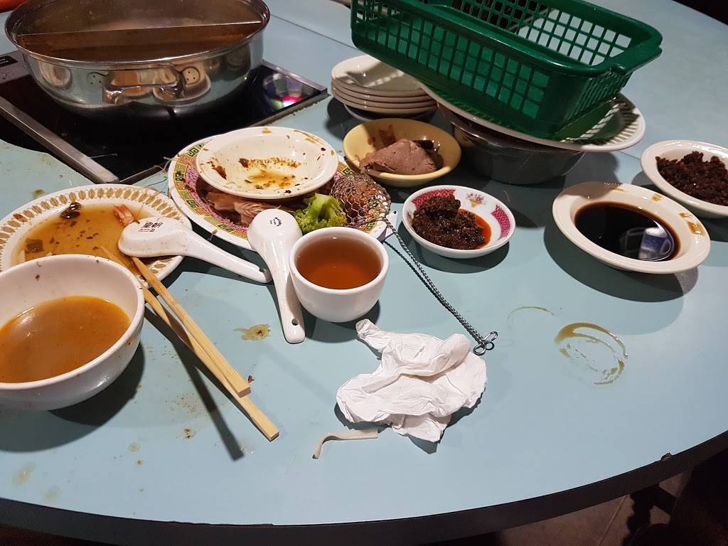 Leung Yue Hot Pot | restaurant | 1508 King St E, Kitchener, ON N2G 2P1, Canada | 5197257877 OR +1 519-725-7877