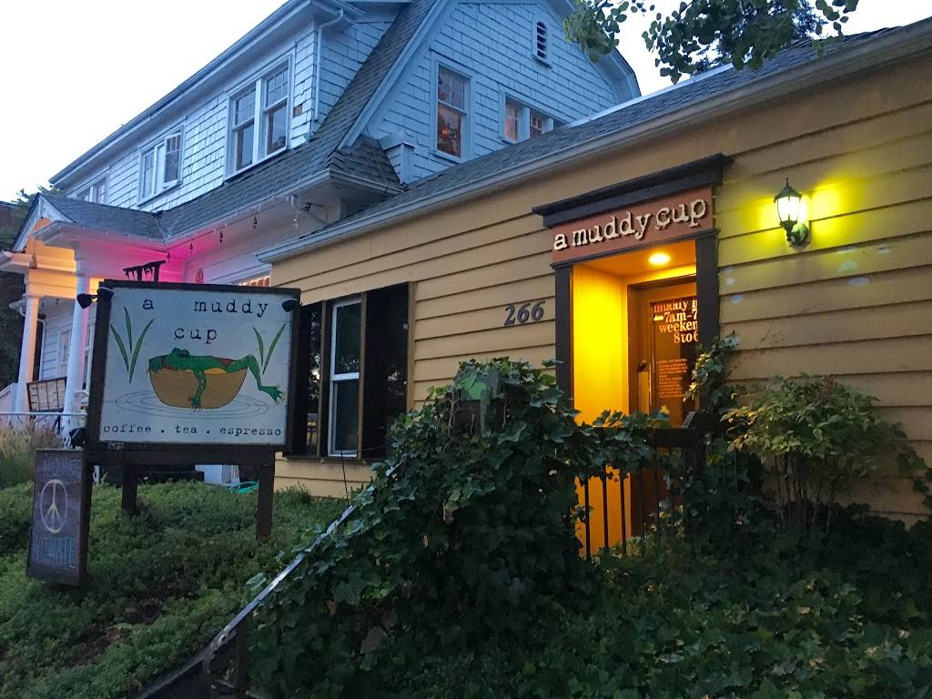 A Muddy Cup Cafe & Roastery | cafe | 266 NE 45th St, Seattle, WA 98105, USA | 2062451015 OR +1 206-245-1015