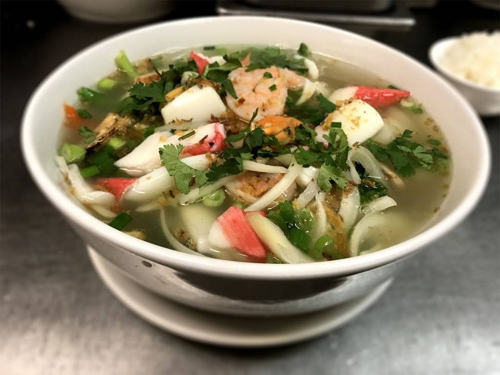 Saigon Flavor | restaurant | 18745 S I19 Frontage Rd A121, Green Valley, AZ 85614, USA | 5206482122 OR +1 520-648-2122