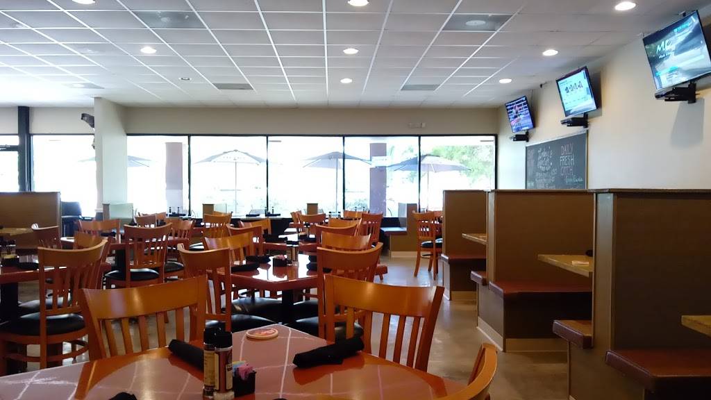 The Clam on 59th | restaurant | 4630, 1830 59th St W, Bradenton, FL 34209, USA | 9418967496 OR +1 941-896-7496