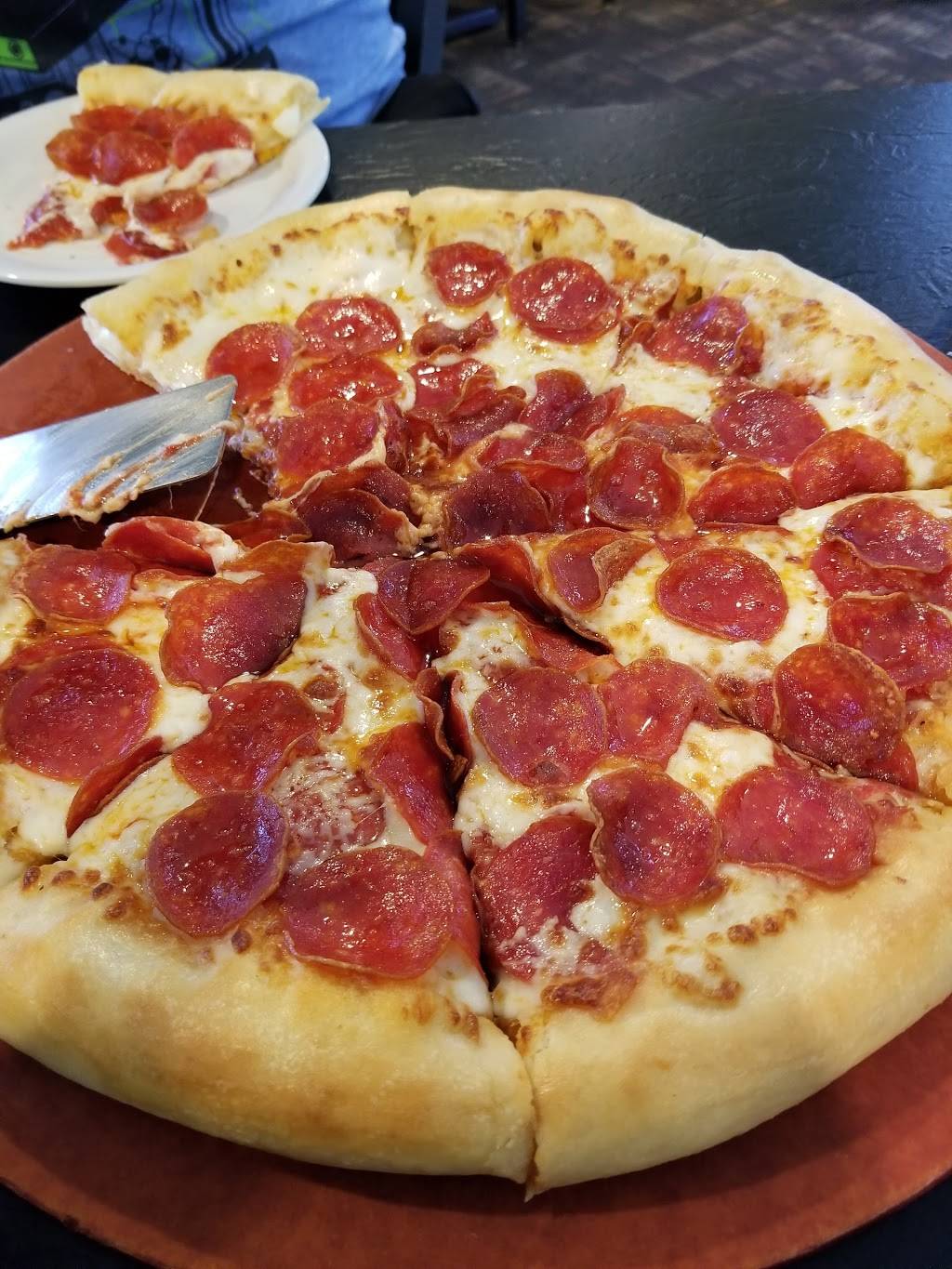 Pizza Hut | restaurant | 536 Market St, Saddle Brook, NJ 07663, USA | 2017120320 OR +1 201-712-0320