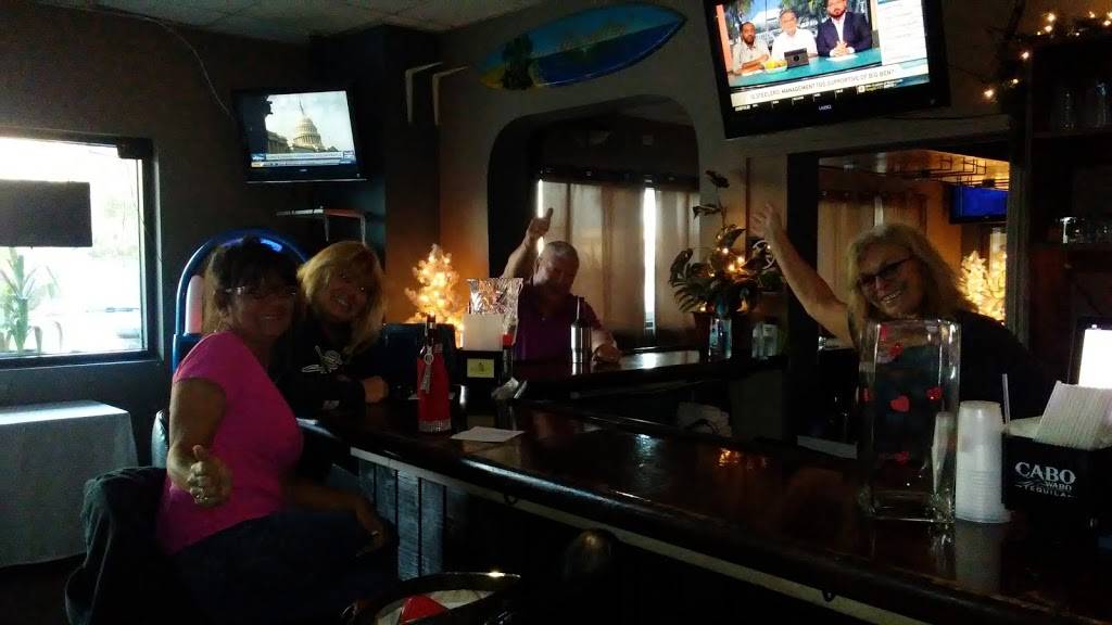 hideaway | restaurant | 1021 2nd Ave N, North Myrtle Beach, SC 29582, USA | 8432805301 OR +1 843-280-5301