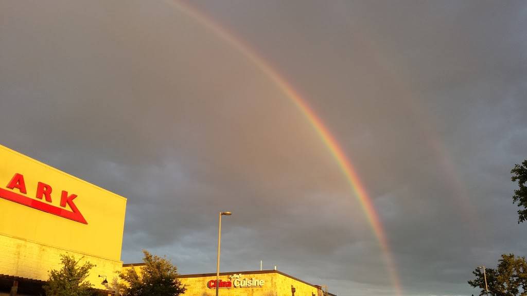 Cinemark Cedar Park | meal takeaway | 1335 E Whitestone Blvd, Cedar Park, TX 78613, USA | 5122596741 OR +1 512-259-6741