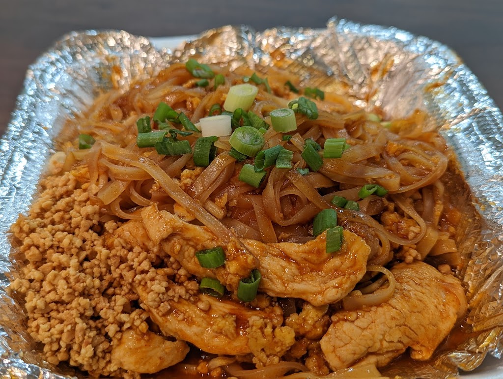 Ta Lew Thai Bistro 2 | restaurant | 3373 E Queen Creek Rd #104, Gilbert, AZ 85297, USA | 4802197468 OR +1 480-219-7468