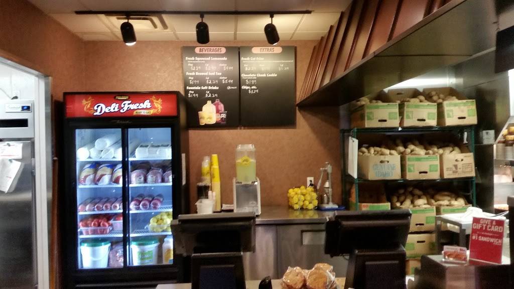 Penn Station East Coast Subs | restaurant | 2440 28th St SE, Grand Rapids, MI 49512, USA | 6169778773 OR +1 616-977-8773