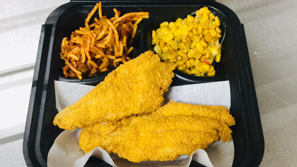 Fred’s Fish&Chicken | restaurant | 13465 Schaefer Hwy, Detroit, MI 48227, USA | 3138368888 OR +1 313-836-8888