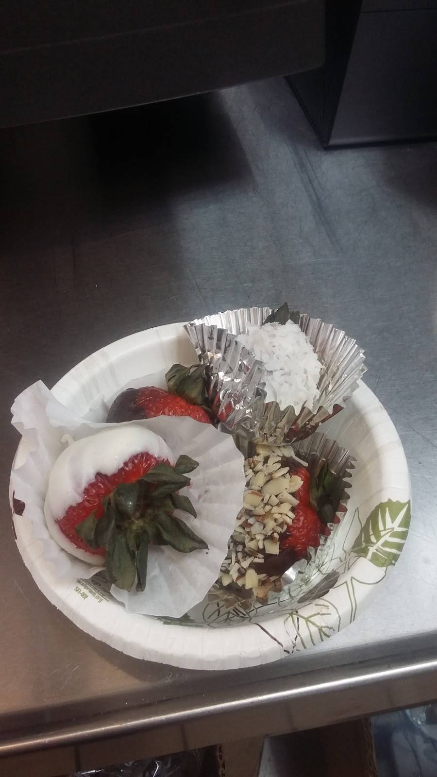 Dunkin Donuts | cafe | 7450 S Martin Luther King Dr, Chicago, IL 60619, USA | 7737231938 OR +1 773-723-1938