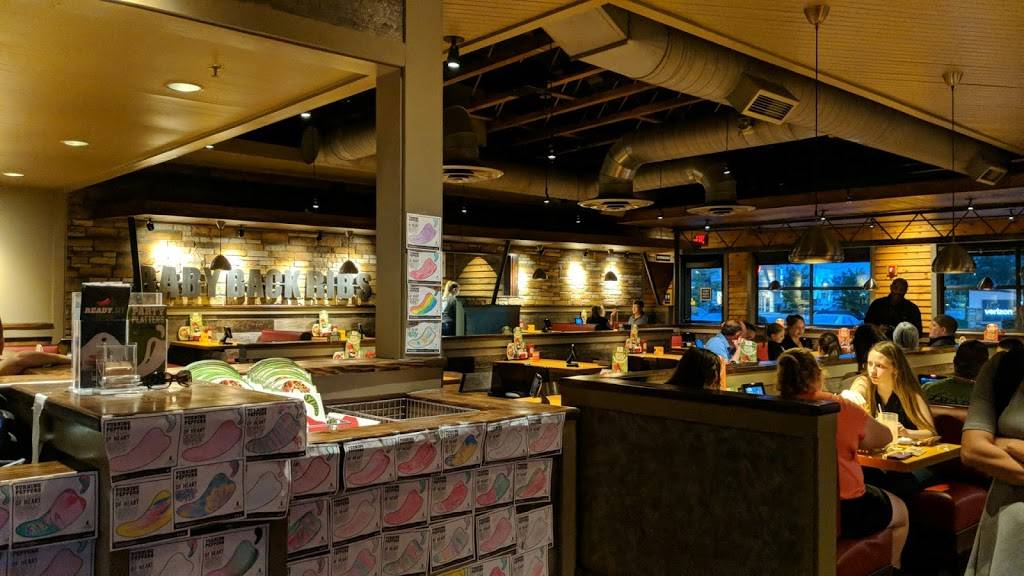 Chilis Grill & Bar | restaurant | 1536 Military Rd, Niagara Falls, NY 14304, USA | 7162977326 OR +1 716-297-7326