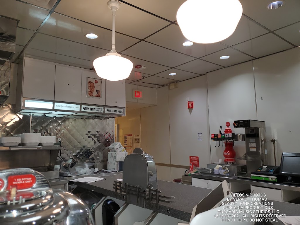 P.S. TWISTED FRIED CHICKEN & WAFFLES | restaurant | N Galleria Dr, Scotchtown, NY 10941, USA | 8456735961 OR +1 845-673-5961