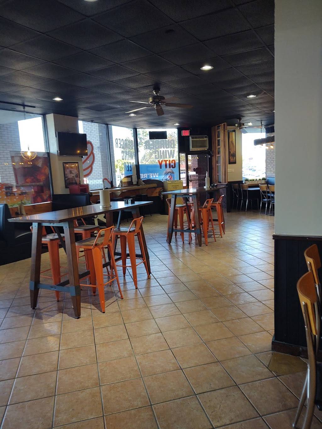 BURGER WING CITY | restaurant | 2150 N Josey Ln #322, Carrollton, TX 75006, USA | 2149409788 OR +1 214-940-9788
