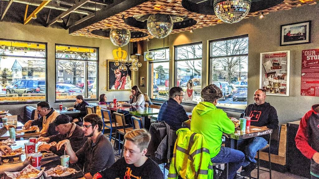 Raising Canes Chicken Fingers | meal takeaway | 12056 W 95th St, Lenexa, KS 66215, USA | 9132270481 OR +1 913-227-0481