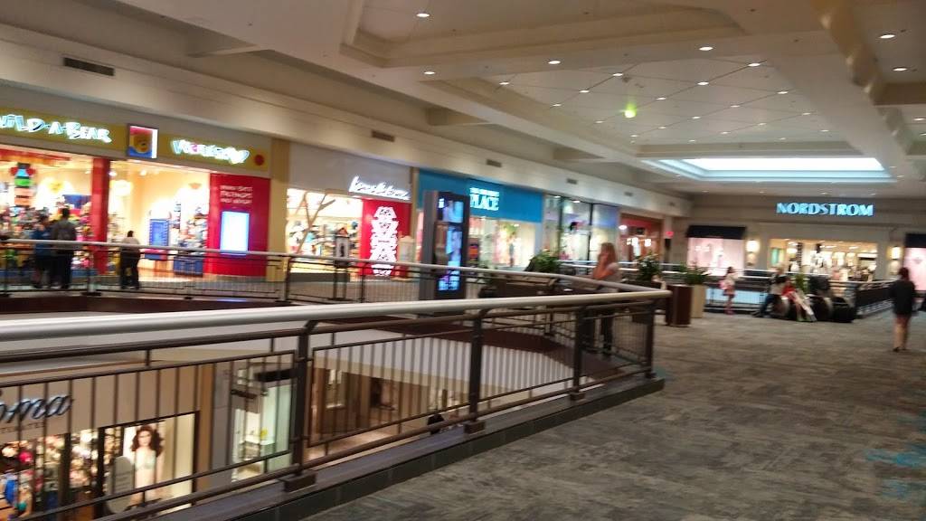 California Pizza Kitchen at Barton Creek | restaurant | Barton Creek, 2901 S Capital of Texas Hwy, Austin, TX 78746, USA | 5123276905 OR +1 512-327-6905