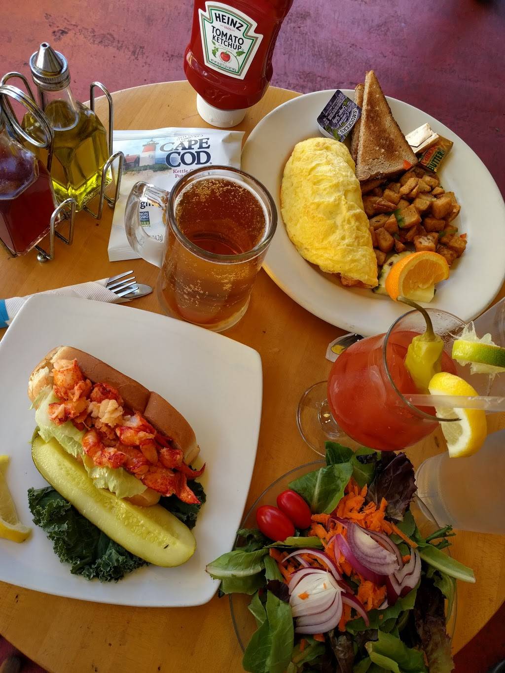 Governor Bradford Restaurant | night club | 312 Commercial St, Provincetown, MA 02657, USA | 5084872781 OR +1 508-487-2781