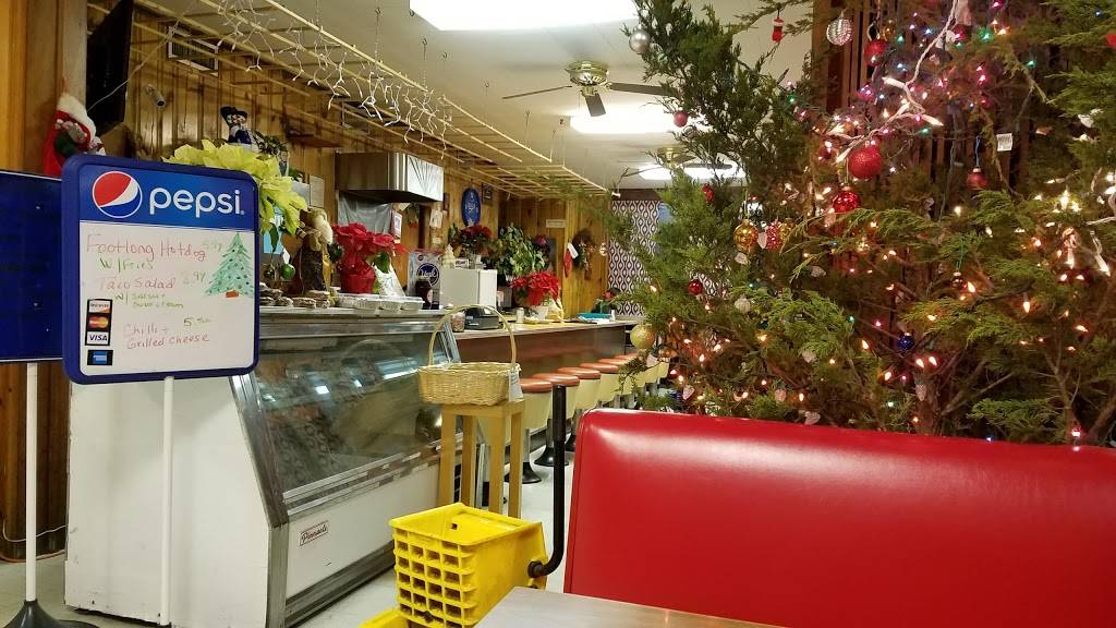 Crescent Inn | restaurant | 10144 3 Notch Rd, Troy, VA 22974, USA | 4345898810 OR +1 434-589-8810