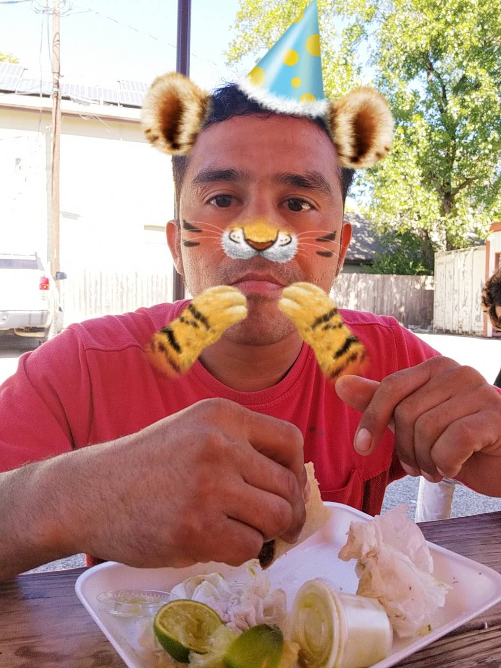 Taqueria Torres | restaurant | 1112 W Koenig Ln, Austin, TX 78756, USA | 5123178046 OR +1 512-317-8046