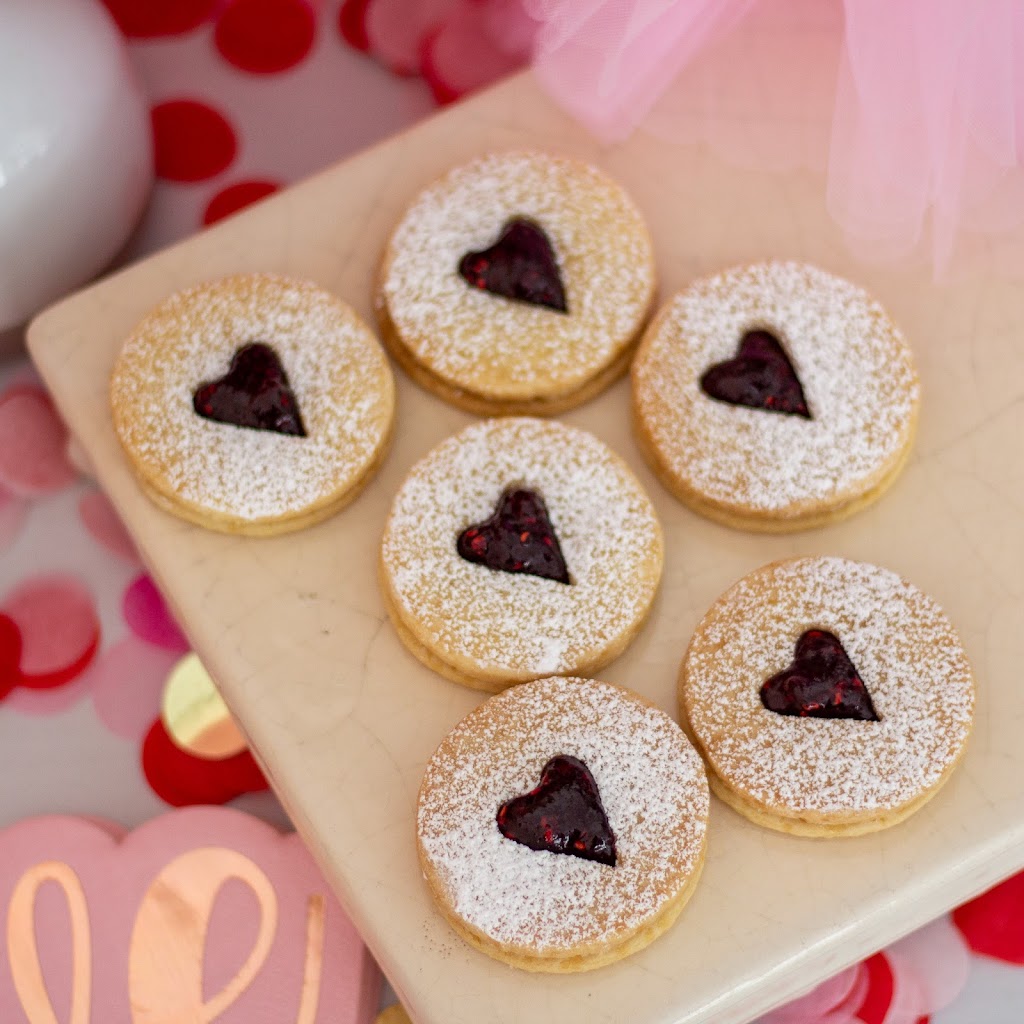 Bittersweet Pastry Shop & Cafe | cafe | 1114 W Belmont Ave, Chicago, IL 60657, USA | 7739291100 OR +1 773-929-1100