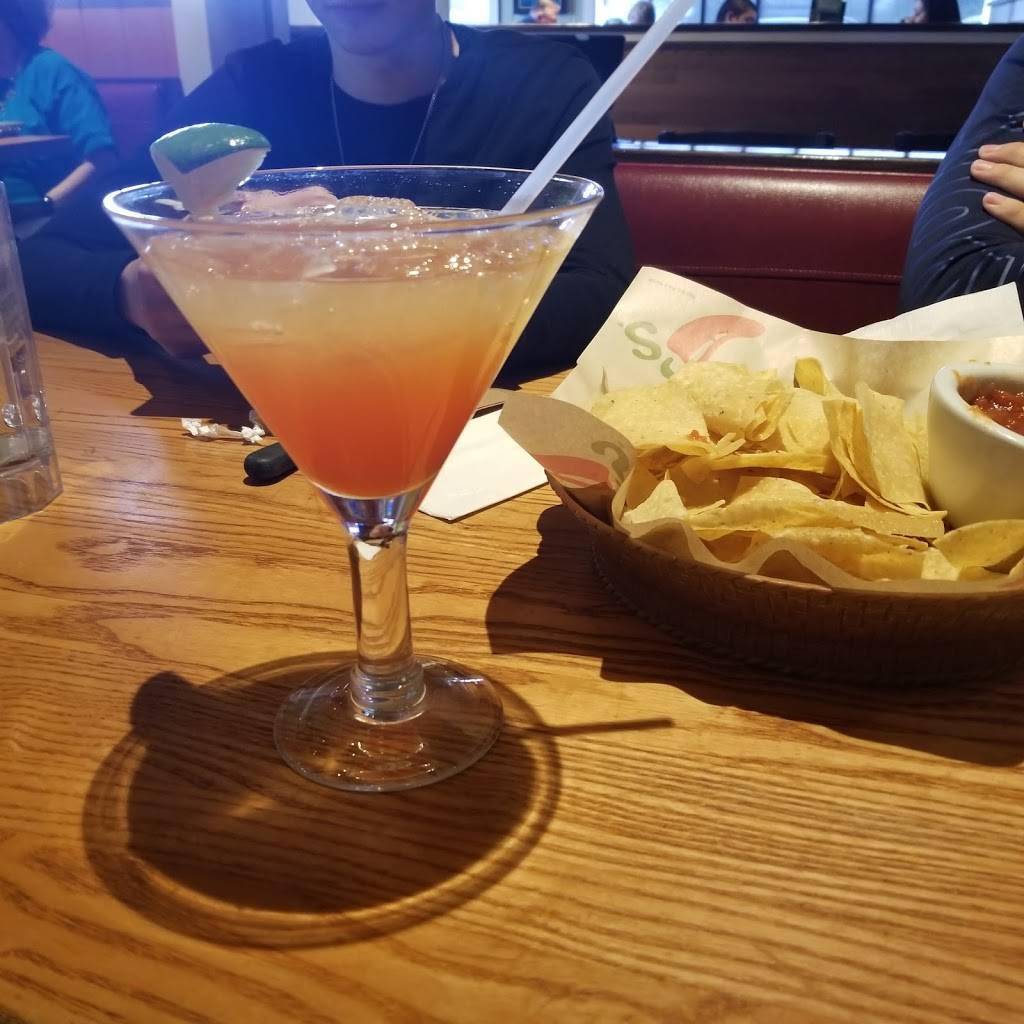 Chilis Grill & Bar | restaurant | 6909 Menaul Blvd NE, Albuquerque, NM 87110, USA | 5058834321 OR +1 505-883-4321