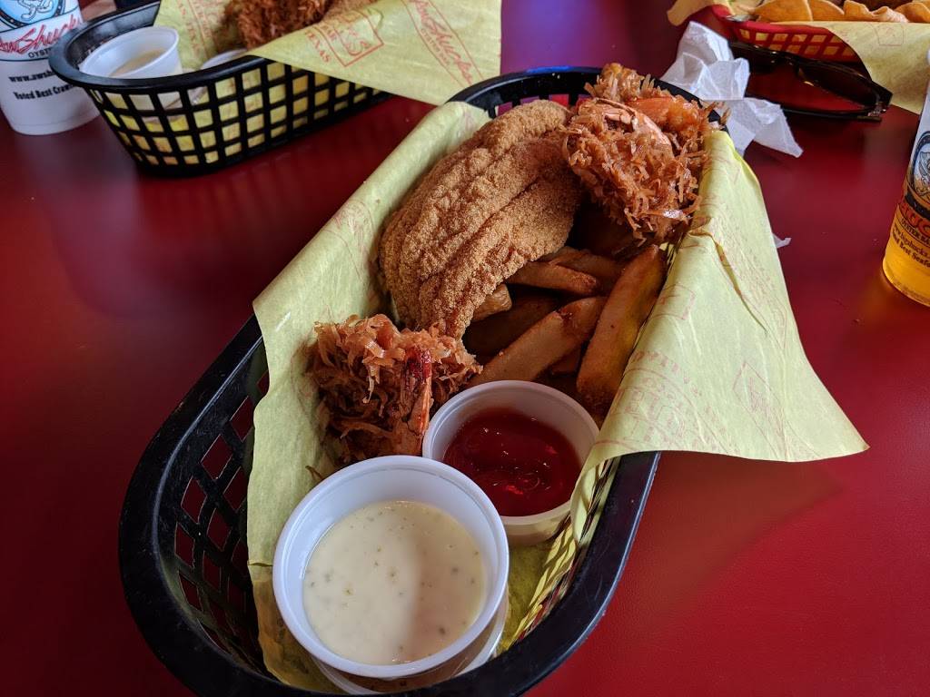 Big Shucks | restaurant | 6232 E Mockingbird Ln, Dallas, TX 75214, USA | 2148876353 OR +1 214-887-6353