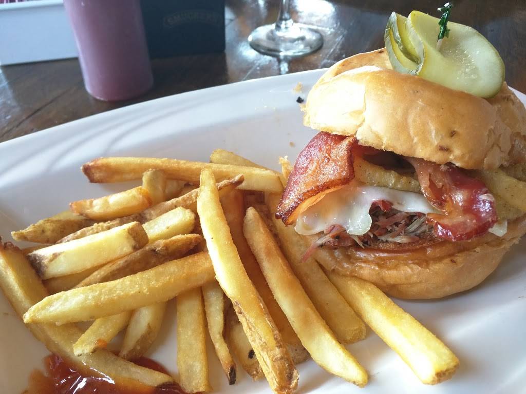 Log Cabin Family Restaurant | bakery | 1215 8th St, Baraboo, WI 53913, USA | 6083568034 OR +1 608-356-8034