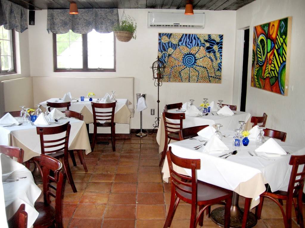 The Blue Bottle Cafe | restaurant | 101 E Broad St, Hopewell, NJ 08525, USA | 6093331710 OR +1 609-333-1710