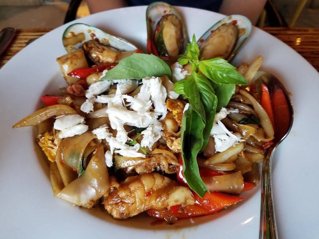 Chi Extraordinary Kitchen | restaurant | 2789 Adams Ave, San Diego, CA 92116, USA | 6197959999 OR +1 619-795-9999