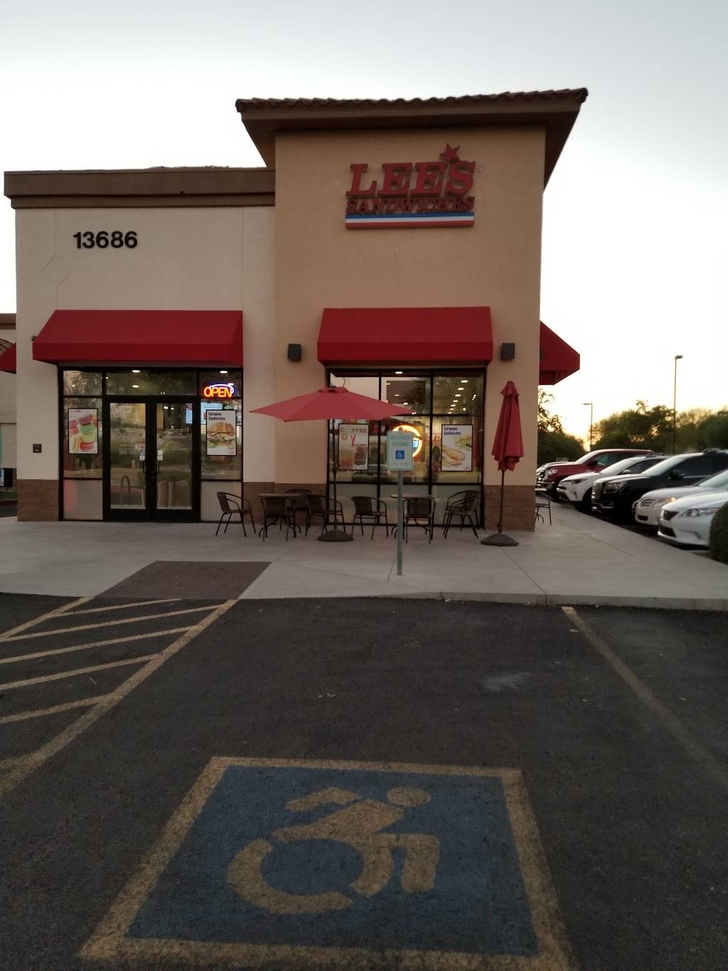 Lees Sandwiches | restaurant | 13686 N 75th Ave, Peoria, AZ 85381, USA | 6232998888 OR +1 623-299-8888