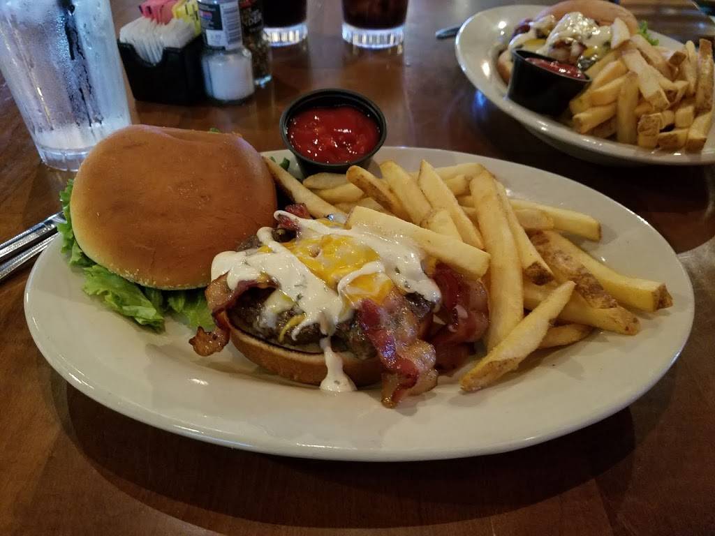 Fort Mitchell Public House | restaurant | 2053 Dixie Hwy, Fort Mitchell, KY 41011, USA | 8593310867 OR +1 859-331-0867