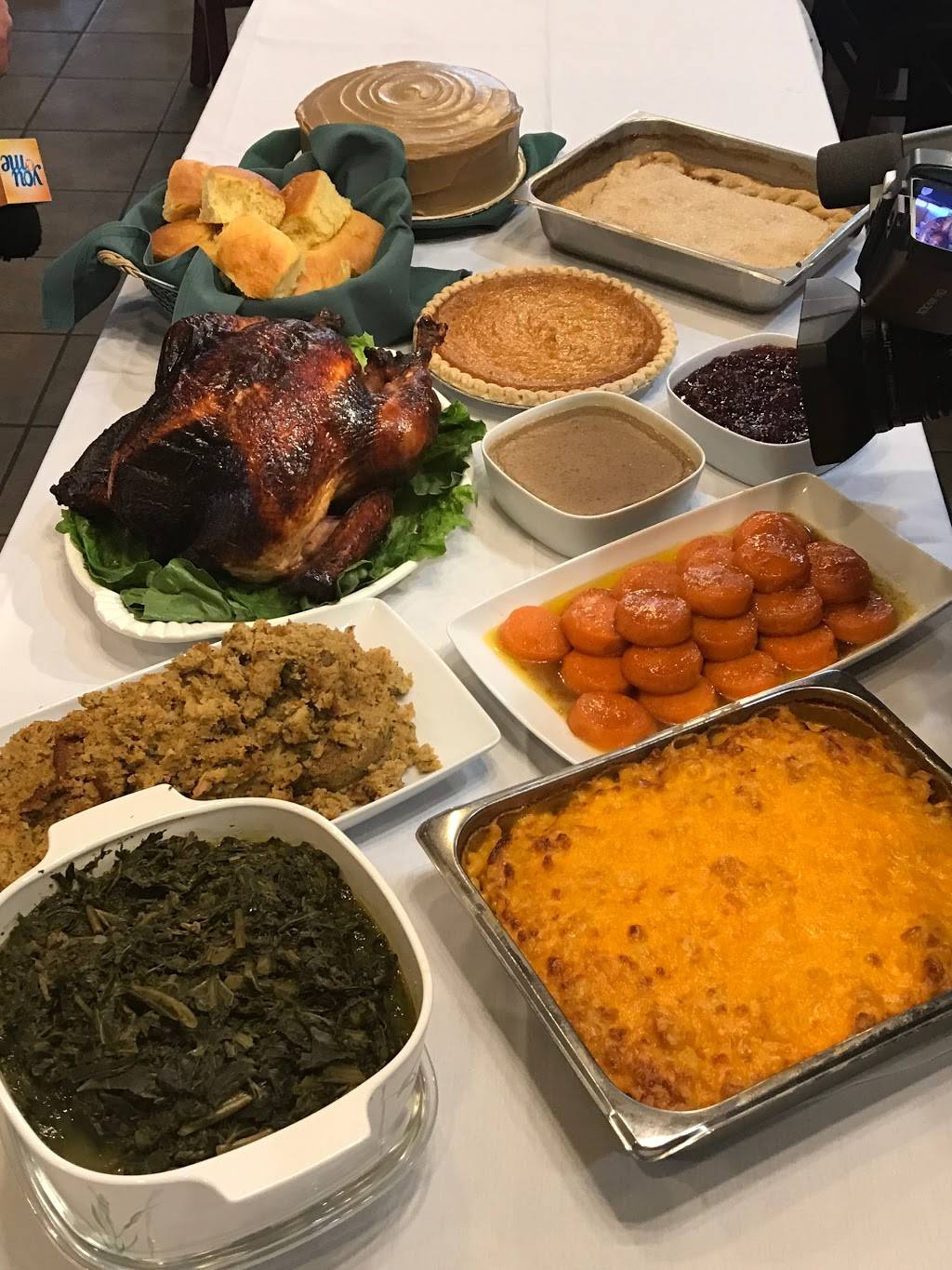 BJs Market & Bakery | restaurant | 8734 S Stony Island Ave, Chicago, IL 60617, USA | 7733744700 OR +1 773-374-4700