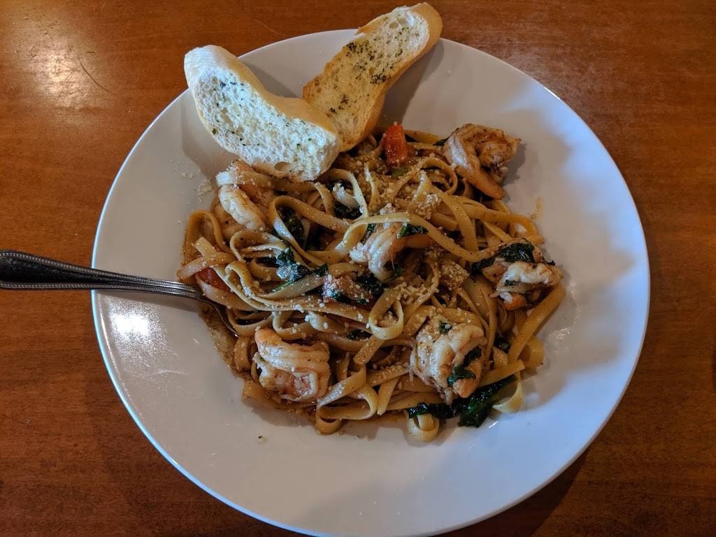 Houlihans | restaurant | 6601 Lyndale Ave S, Richfield, MN 55423, USA | 6122439150 OR +1 612-243-9150