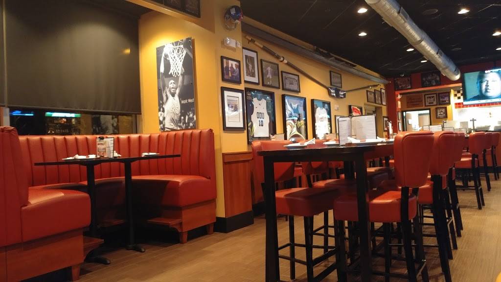 Monarch Recovery Sports Grill | restaurant | 4500 Hampton Blvd, Norfolk, VA 23508, USA | 7572132050 OR +1 757-213-2050