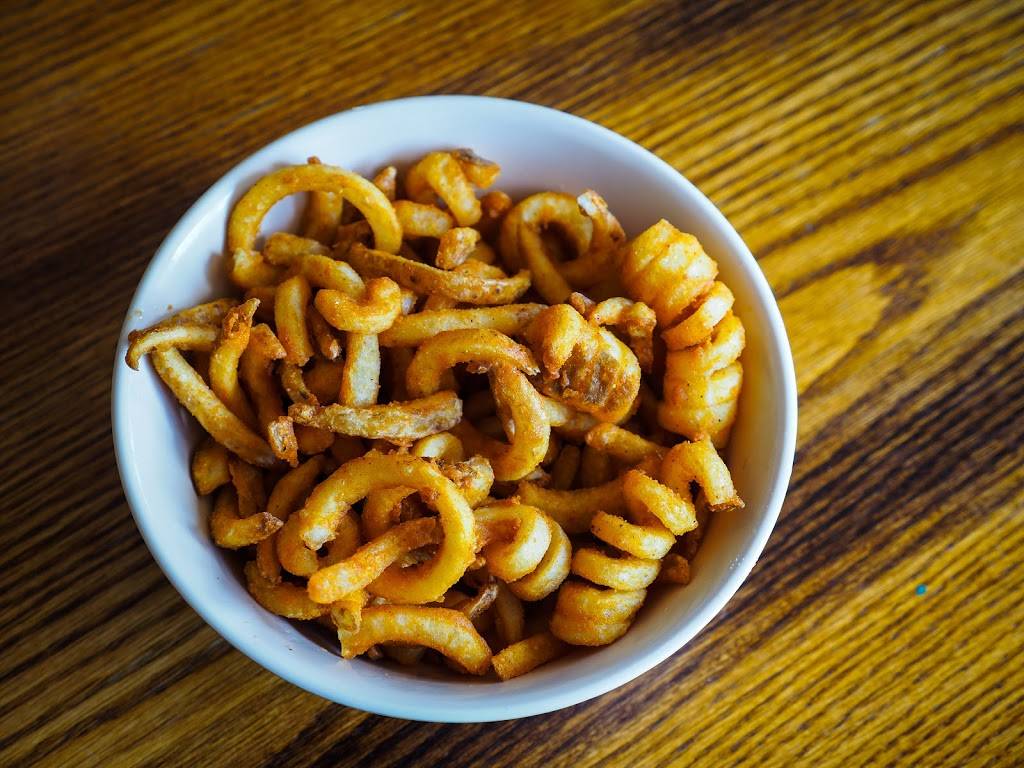 Roots Handmade Pizza - South Loop | restaurant | 744 S Dearborn St, Chicago, IL 60605, USA | 7736454909 OR +1 773-645-4909