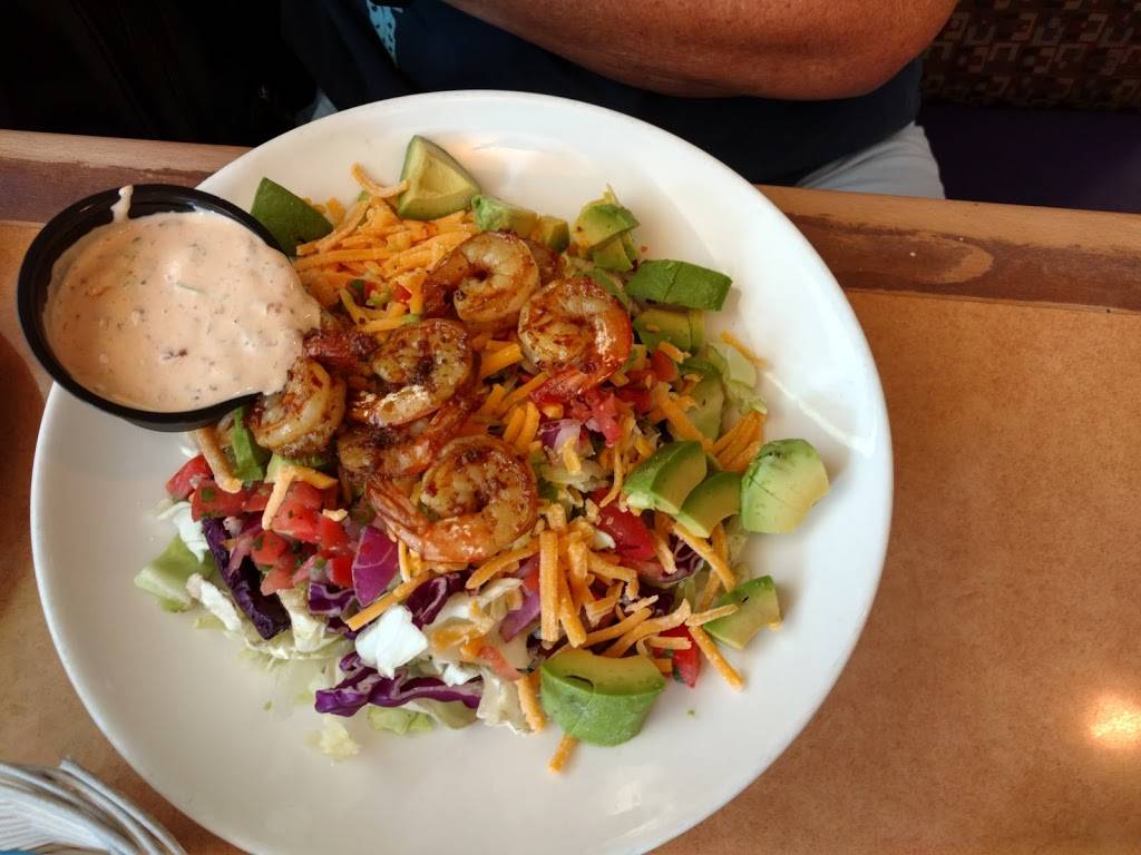 Cocos Bakery Restaurant | restaurant | 24930 Pico Canyon Rd, Stevenson Ranch, CA 91381, USA | 6612542776 OR +1 661-254-2776