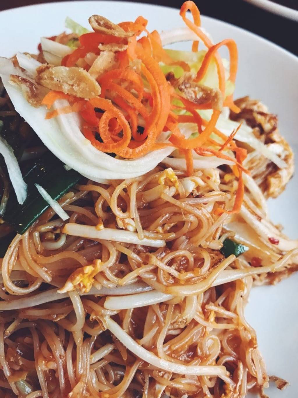 Golden Triangle | restaurant | 610 S 5th St, Philadelphia, PA 19147, USA | 2679307990 OR +1 267-930-7990