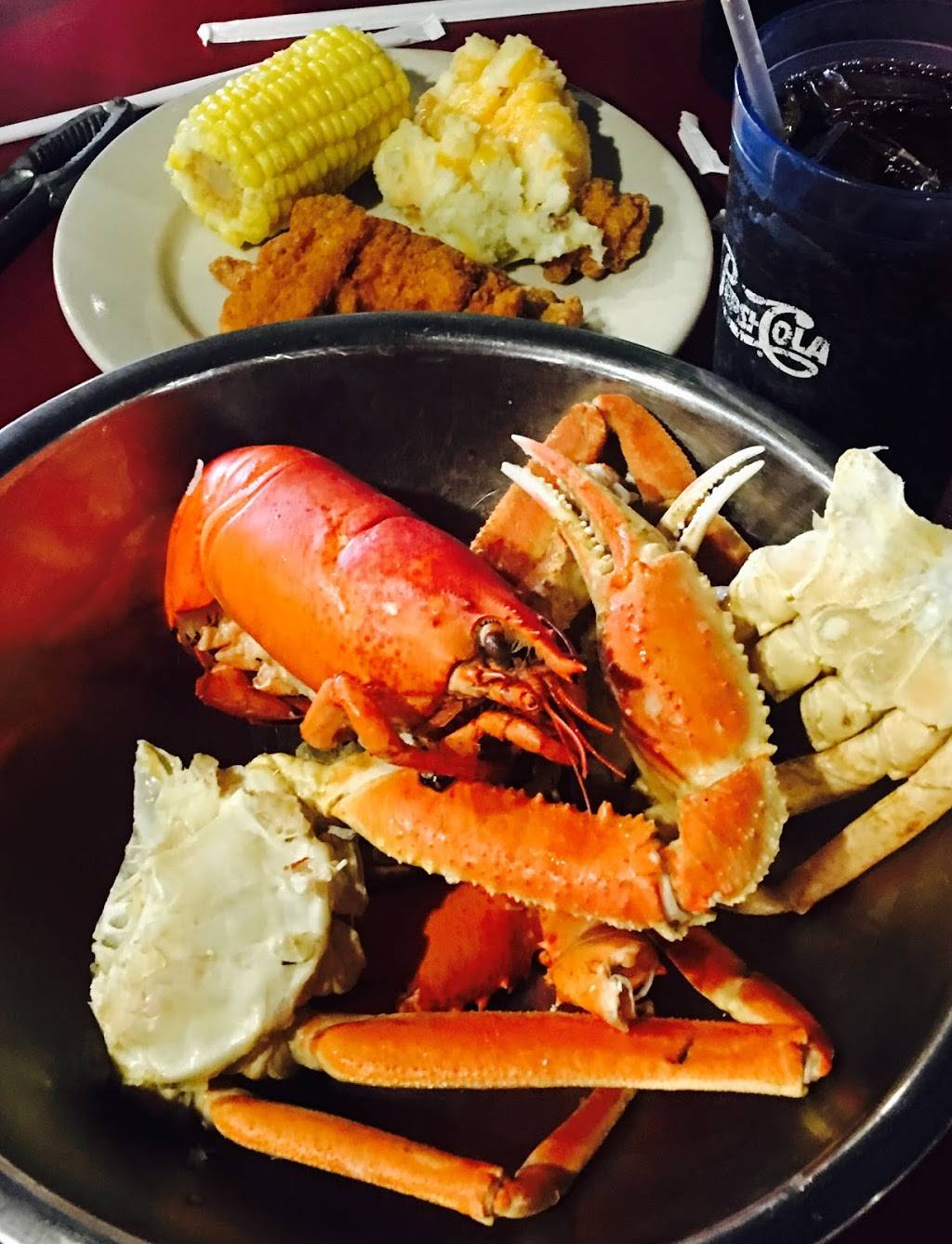 Whipper Snappers | restaurant | 2421 State Hwy 76, Branson, MO 65616, USA | 4173343282 OR +1 417-334-3282