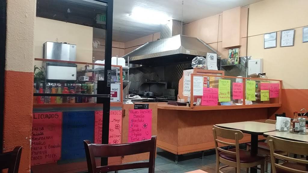 Rockys Tacos | restaurant | 3501 E 1st St, Los Angeles, CA 90063, USA | 3232604642 OR +1 323-260-4642