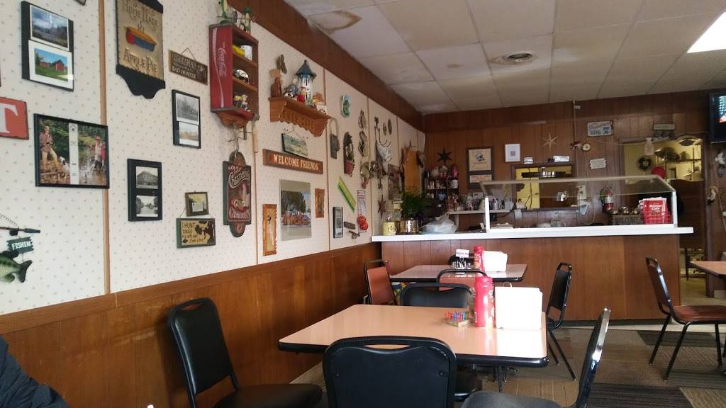 Beemer Cafe | restaurant | 218 Main St, Beemer, NE 68716, USA | 4025283311 OR +1 402-528-3311