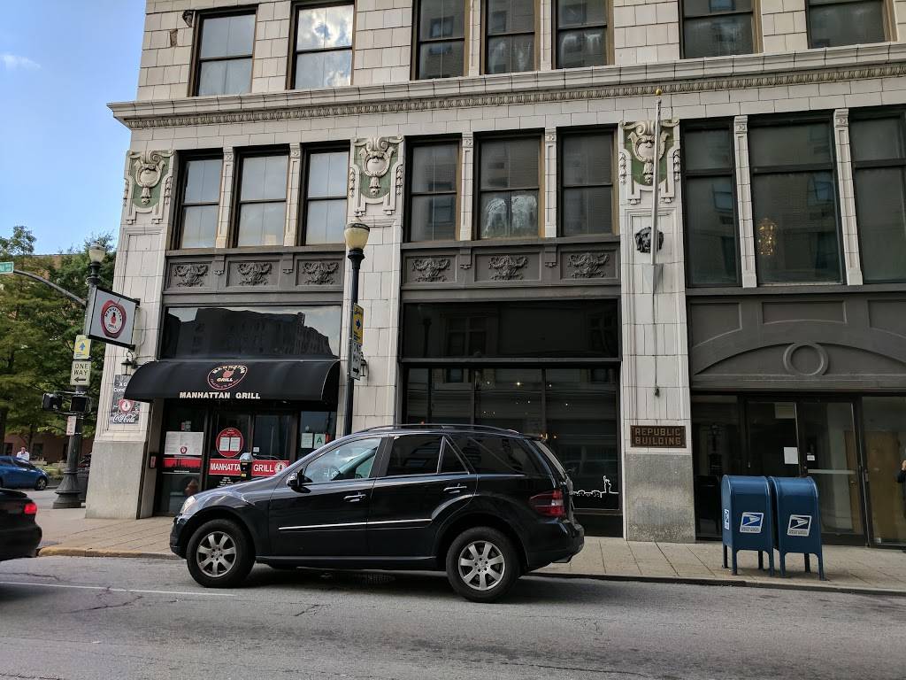 Manhattan Grill | restaurant | 429 W Muhammad Ali Blvd # 100, Louisville, KY 40202, USA | 5025610024 OR +1 502-561-0024