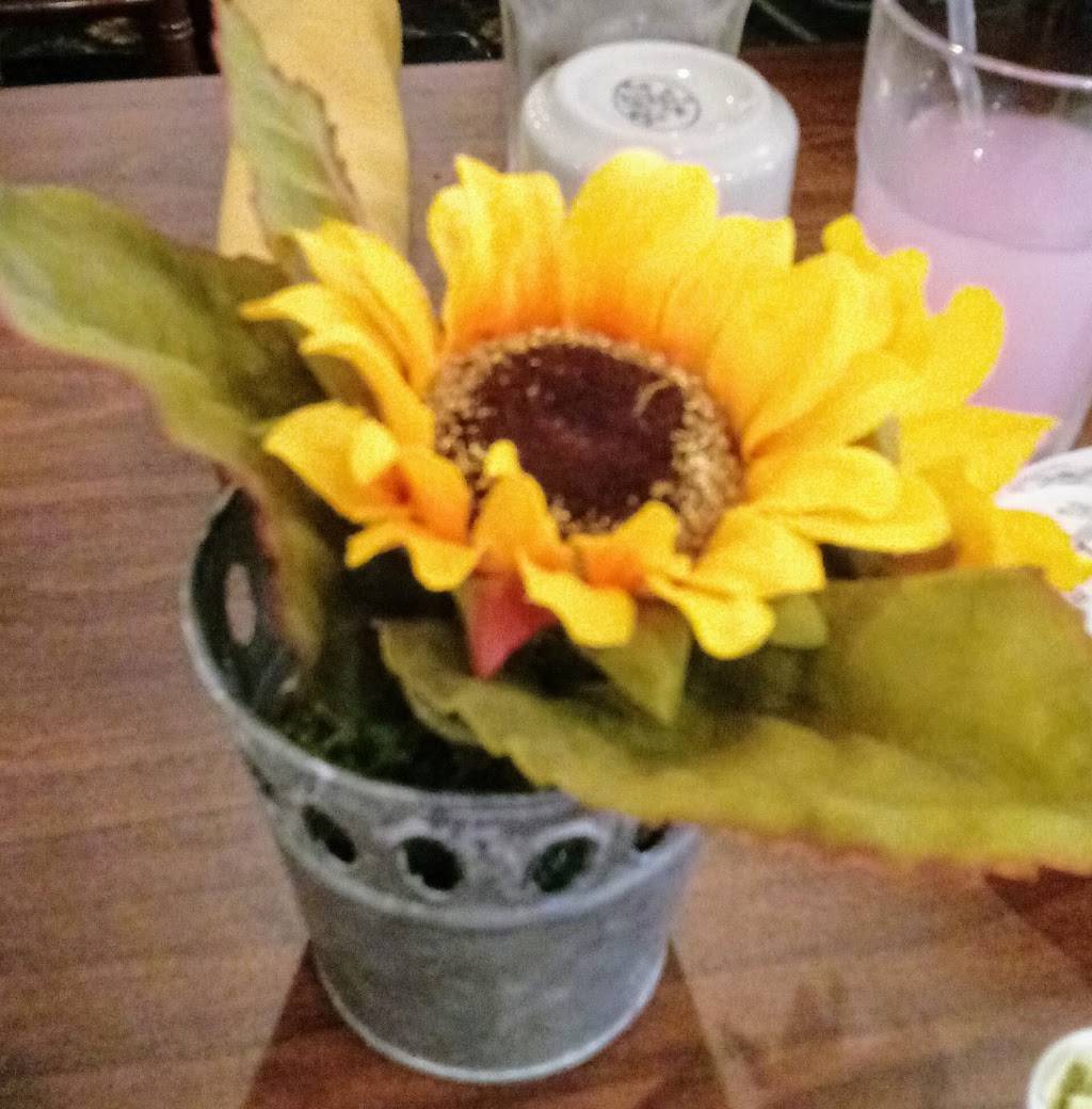 Cafe 31 North | restaurant | 217 Front St Suite A, McHenry, IL 60050, USA | 8156796630 OR +1 815-679-6630