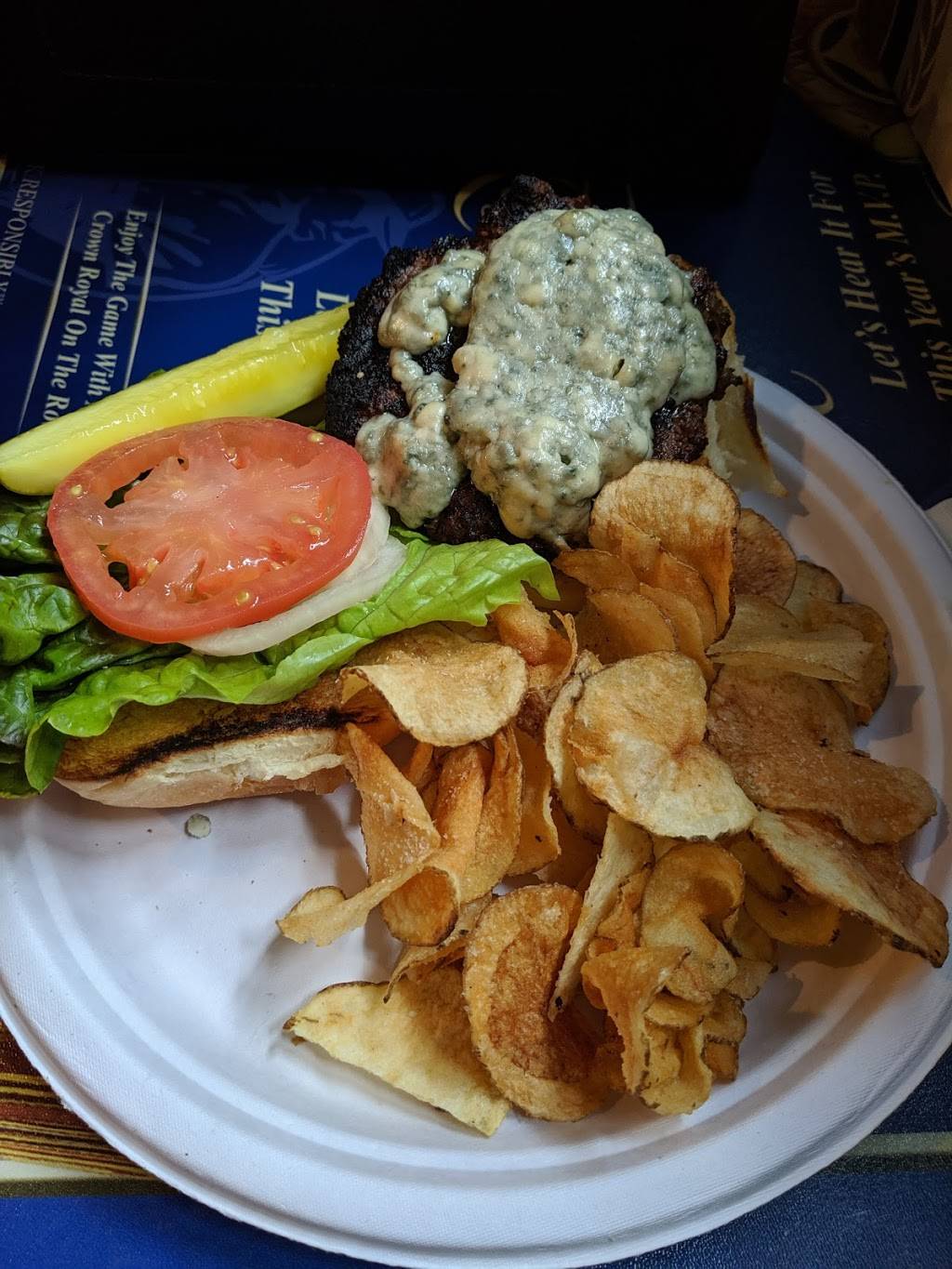 Johnnys Little Bar | restaurant | 614 Frankfort Ave, Cleveland, OH 44113, USA | 2168612166 OR +1 216-861-2166