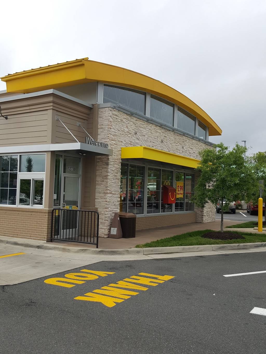 McDonalds | cafe | 12730 Harbor Dr, Lake Ridge, VA 22192, USA | 7034915563 OR +1 703-491-5563
