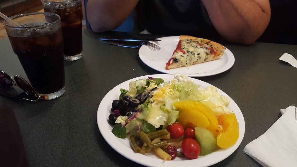 Armands Pizzeria & Grille | restaurant | 190 Halpine Rd, Rockville, MD 20852, USA | 3012315000 OR +1 301-231-5000