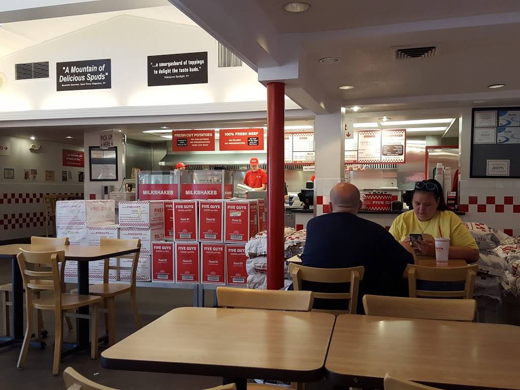 Five Guys | meal takeaway | 623 E Main St, Kent, OH 44240, USA | 3306736666 OR +1 330-673-6666
