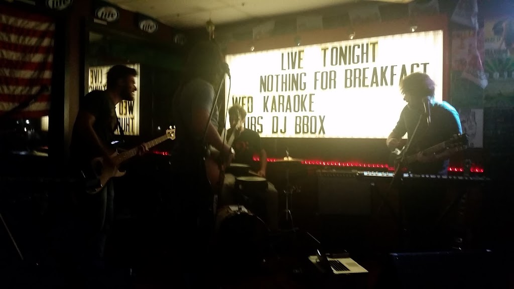 Bears Den Pizza | restaurant | 235 Farris Rd, Conway, AR 72034, USA | 5013285556 OR +1 501-328-5556